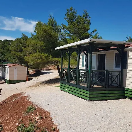 Kamp Lunga Jezera
