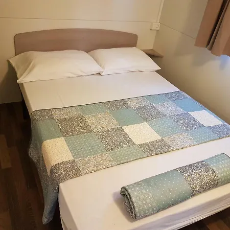 Kamp Lunga Kamp alanı *
