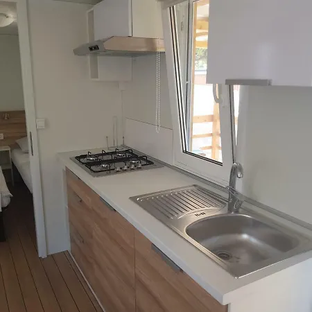 Kamp Lunga キャンプ場