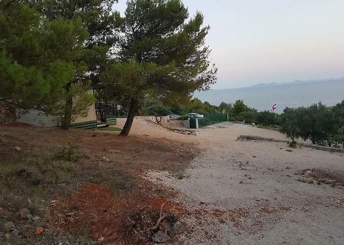 Κάμπινγκ Kamp Lunga