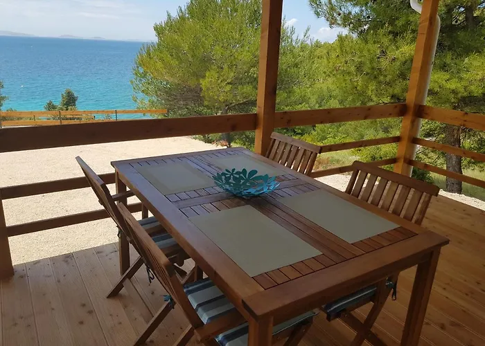 Κάμπινγκ Kamp Lunga